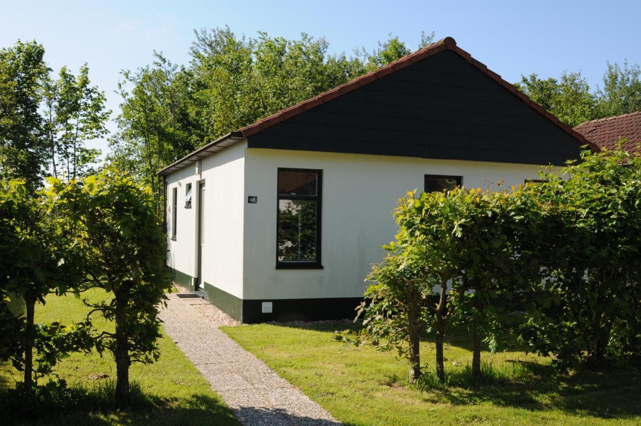 Vakantiepark Dennenoord Den Burg Exteriör bild